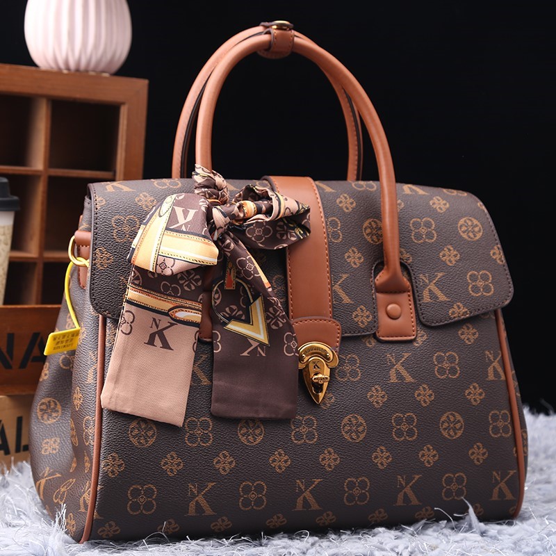 Luxury Bags Supplier - حقيبة نسائية ماركة فاخرة خفيفة 2025