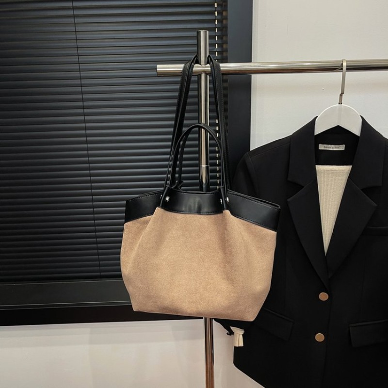 حقيبة حفاضات فاخرة للسيدات، حق - مراجعة Luxury Bags Paris وسعره