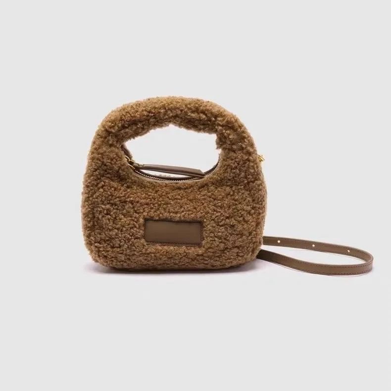 نصف القمر تصميم صوف الضأن حقيب - مراجعة Half Moon Bag Suede وسعره