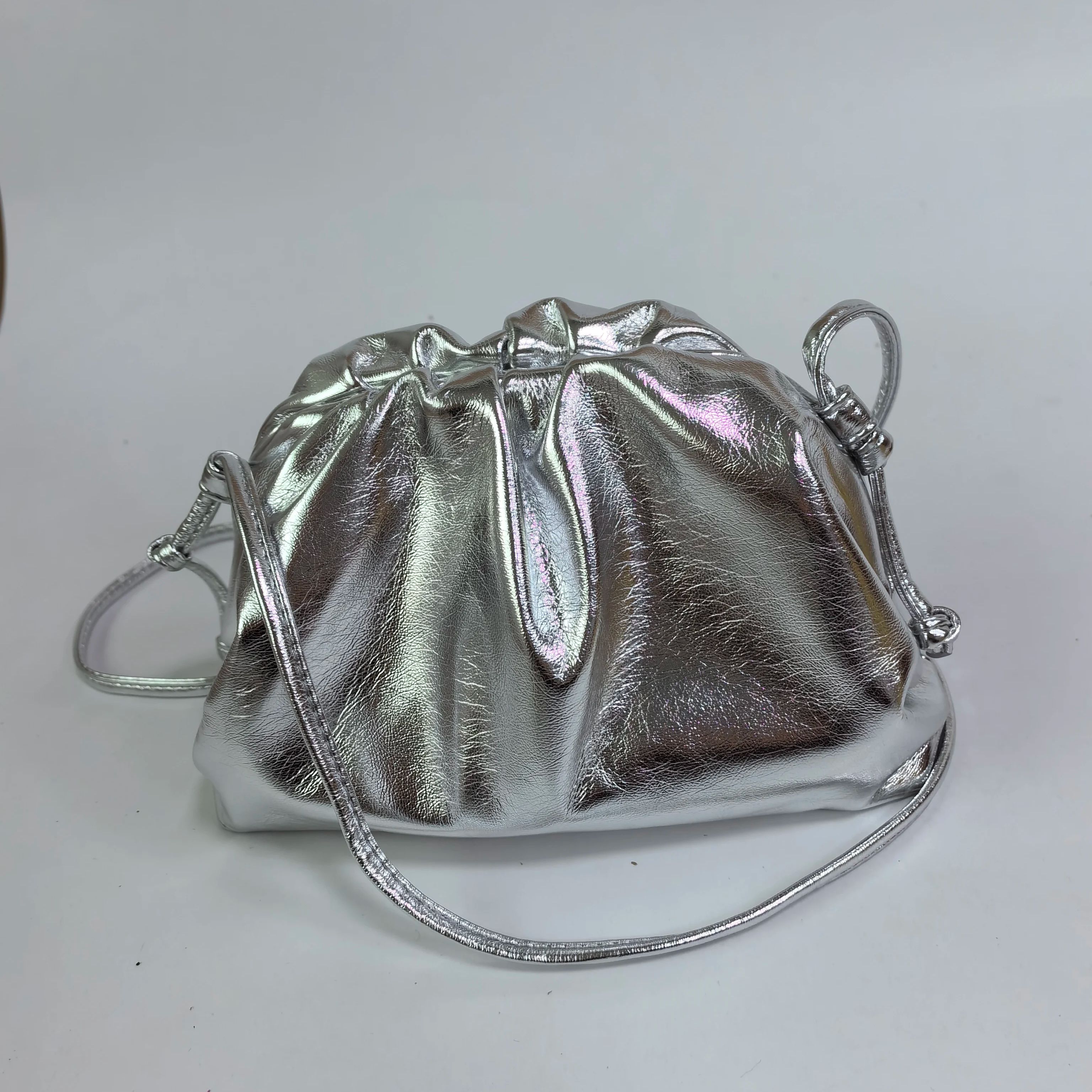 حقيبة يد نسائية فاخرة بتصميم س - مراجعة Luxury Bags To Sell وسعره
