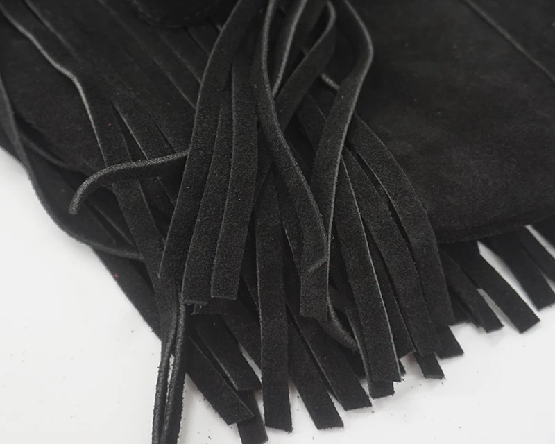 المرأة جلد طبيعي الجلد المدبوغ - مراجعة Half Moon Bag Suede وسعره
