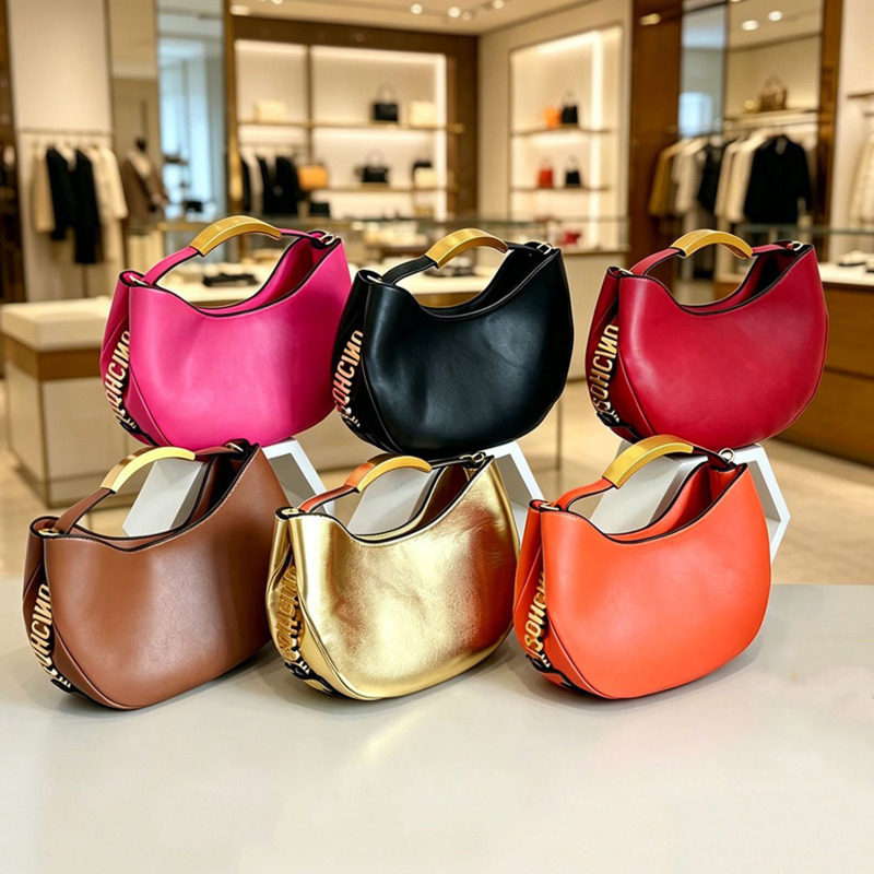 حقيبة نسائية نصف دائرية ذهبية  - مراجعة Luxury Bags To Sell وسعره
