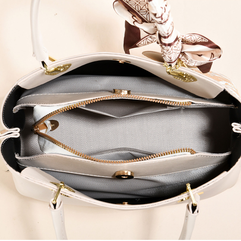 حقيبة يد نسائية فاخرة على الطر - مراجعة Luxury Bags Casual وسعره