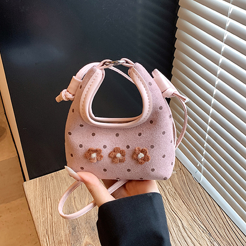 الخريف الشتاء الحلو زهرة حقيبة - مراجعة Half Moon Bag Suede وسعره
