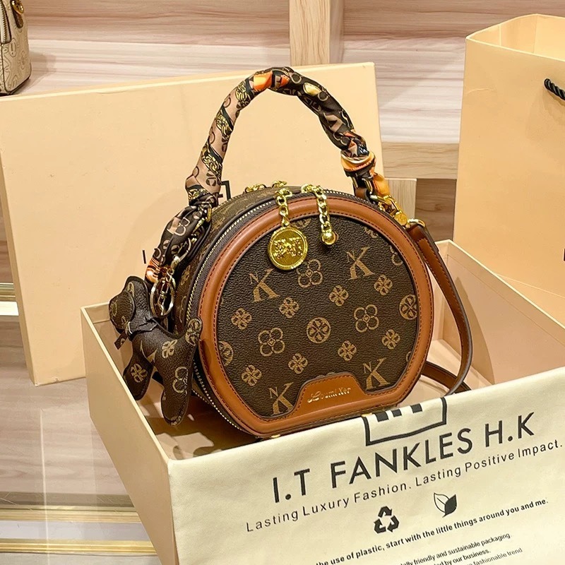 حقيبة كتف نسائية فاخرة من الجل - مراجعة Luxury Bags Paris وسعره