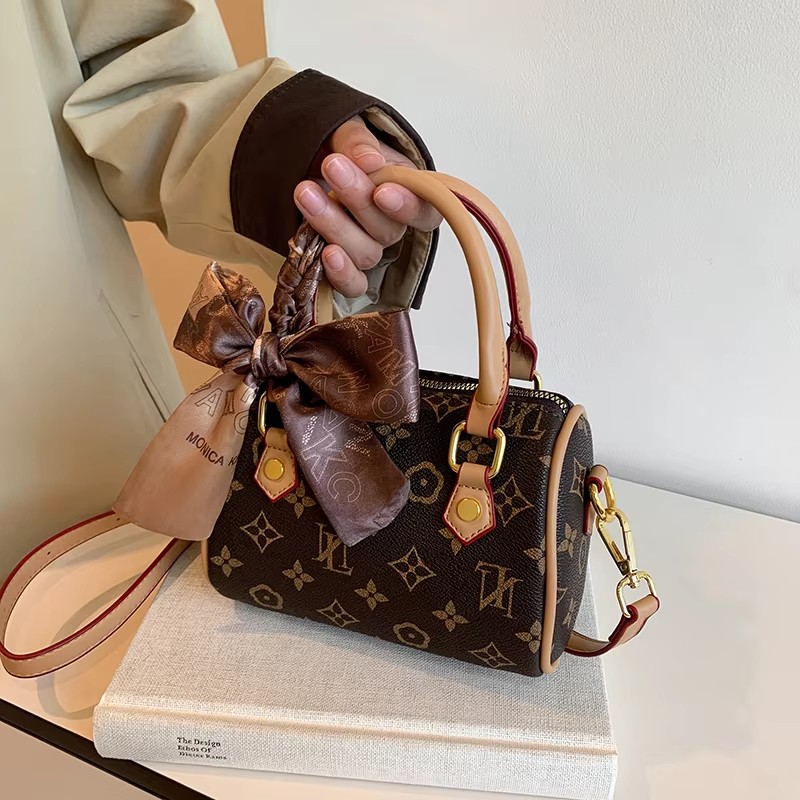 حقيبة محفظة باريس شيك الفاخرة  - مراجعة Luxury Bags Paris وسعره