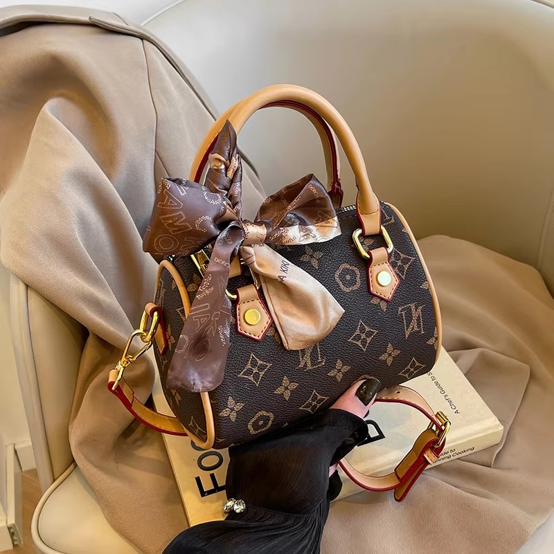 حقيبة محفظة باريس شيك الفاخرة  - مراجعة Luxury Bags Paris وسعره