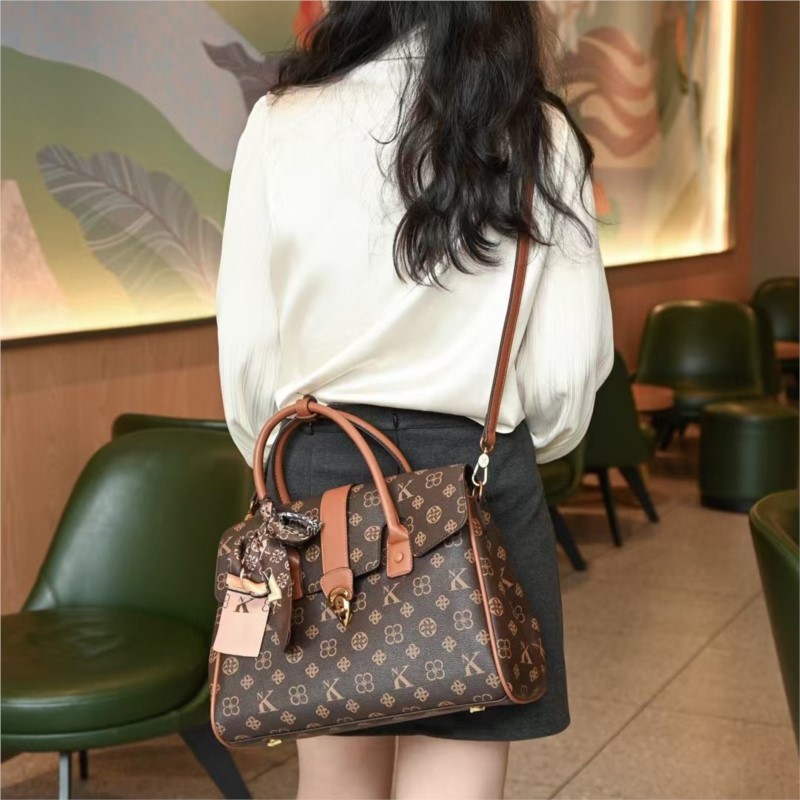 حقيبة نسائية ماركة فاخرة خفيفة - مراجعة Luxury Bags Supplier وسعره