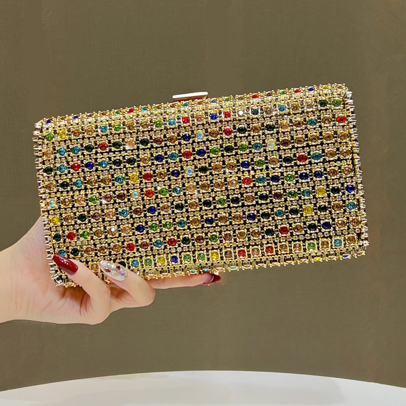 حقيبة سهرة نسائية فاخرة مرصعة  - مراجعة Luxury Bags Store وسعره