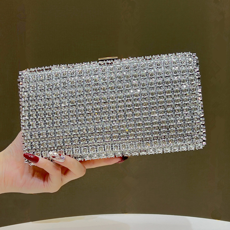 حقيبة سهرة نسائية فاخرة مرصعة  - مراجعة Luxury Bags Store وسعره