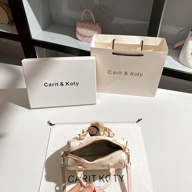 حقيبة حفاضات أنيقة وفاخرة للنس - مراجعة Luxury Bags Paris وسعره