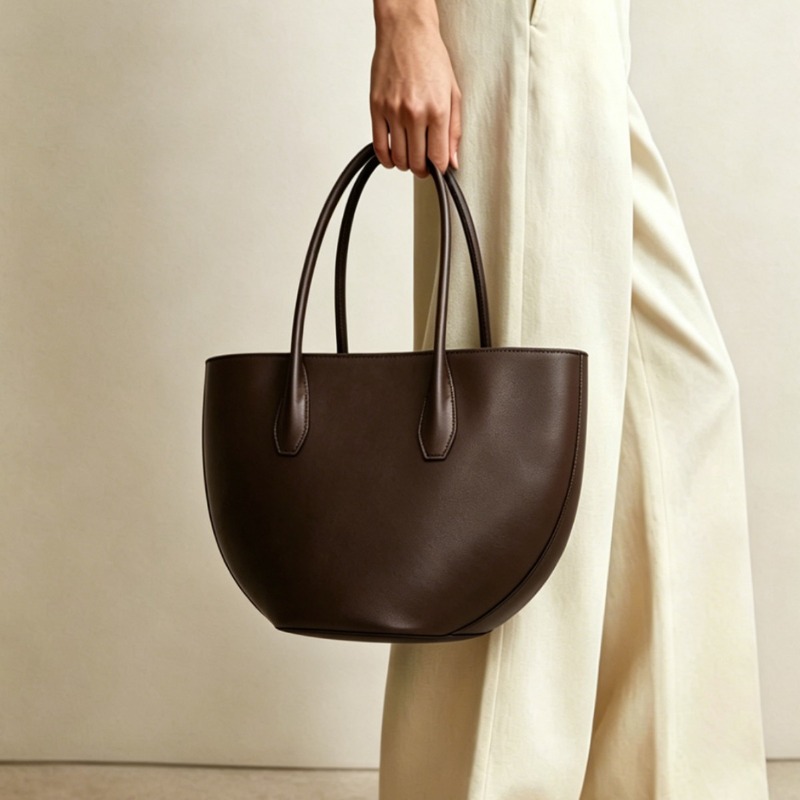 حقيبة كتف نسائية فاخرة على شكل - مراجعة Half Moon Bag Suede وسعره