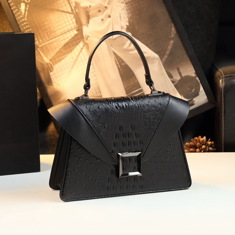حقيبة حفاضات جلدية فاخرة للنسا - مراجعة Luxury Bags Paris وسعره