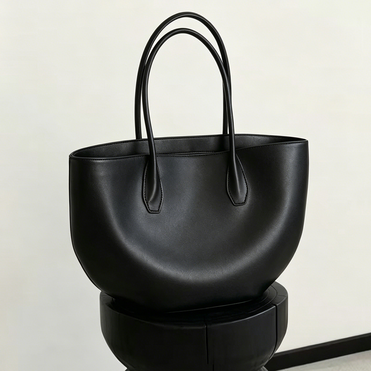 حقيبة يد جلدية نصف دائرية من ا - مراجعة Half Moon Bag Suede وسعره