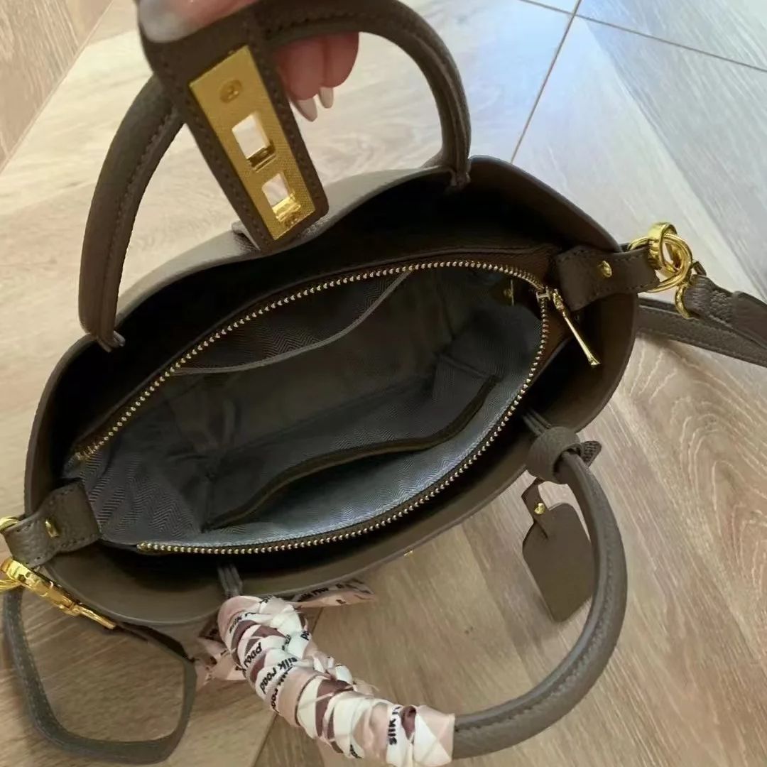 حار بيع الأزياء تنوعا حقائب يد - مراجعة Luxury Bags To Sell وسعره