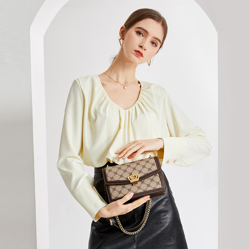 حقيبة حفاضات فاخرة للنساء من ت - مراجعة Luxury Bags To Sell وسعره
