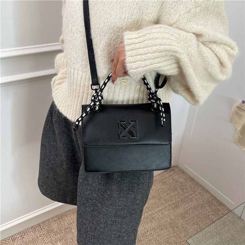 حقيبة ماسنجر عصرية على طراز با - مراجعة Luxury Bags Paris وسعره